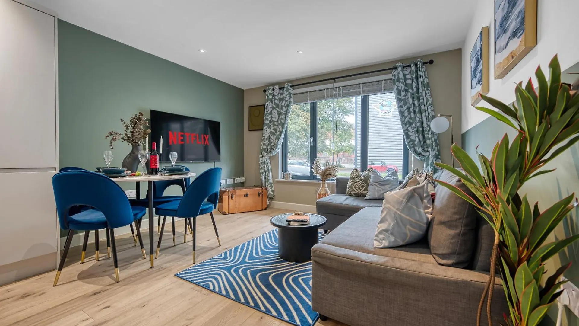 Ocean Village 1-Bedroom Luxurious, Stylish & Cosy Apartment, Central Location In Southampton, Sleeps 4 - Summer Special Offer! - By Blue Puffin Stays Apartament Southampton